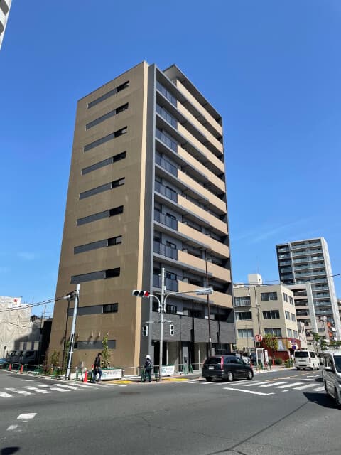 Main Image