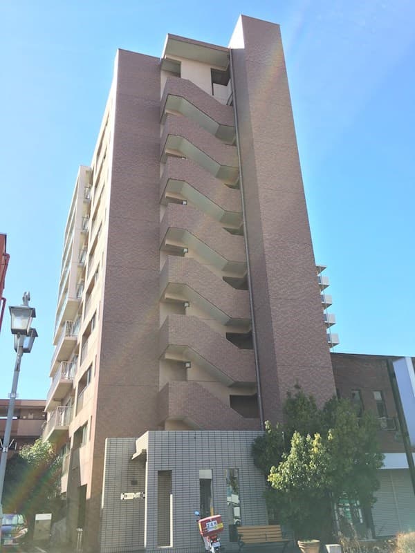 Main Image