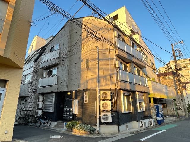 Main Image