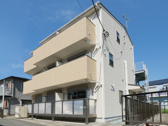 Main Image
