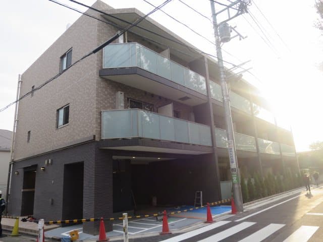 Main Image