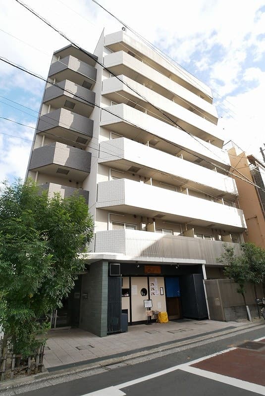 Main Image