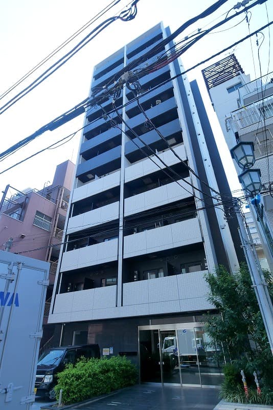Main Image