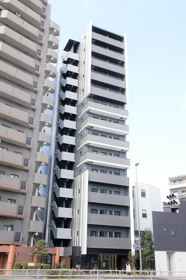 Main Image