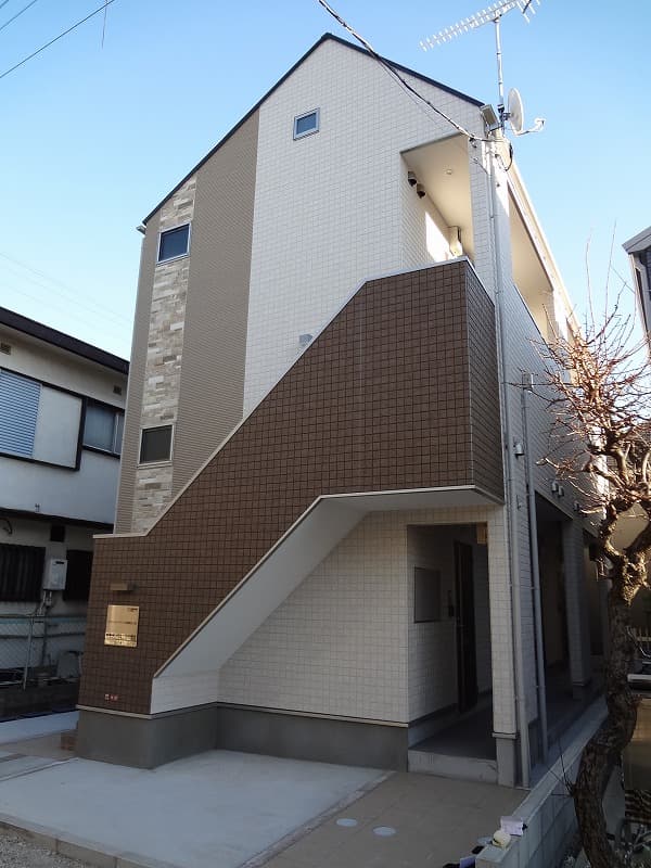 Main Image