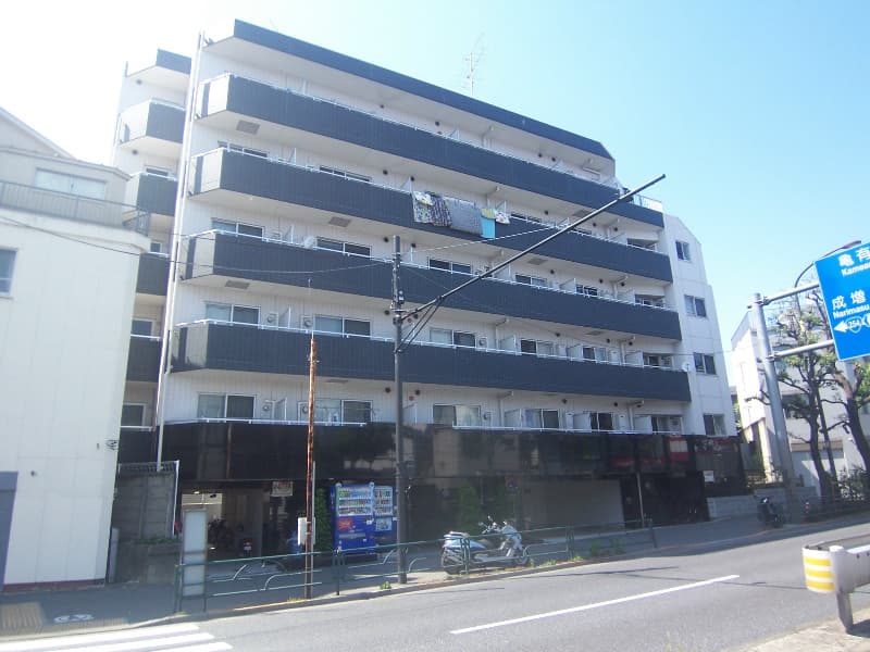 Main Image