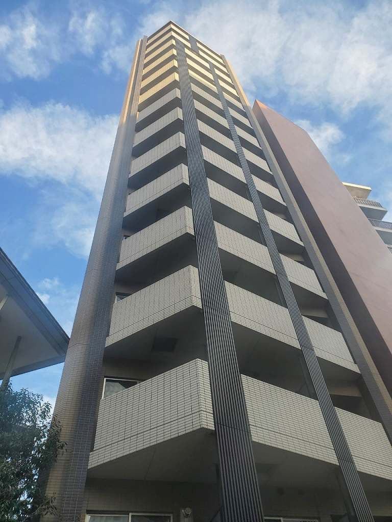 Main Image