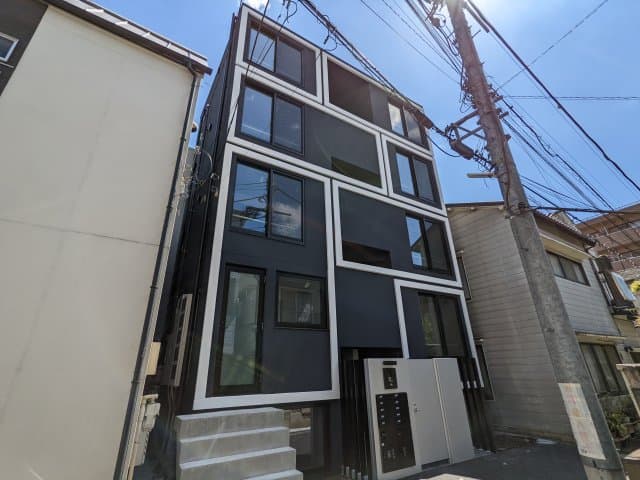 Main Image