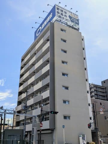 Main Image