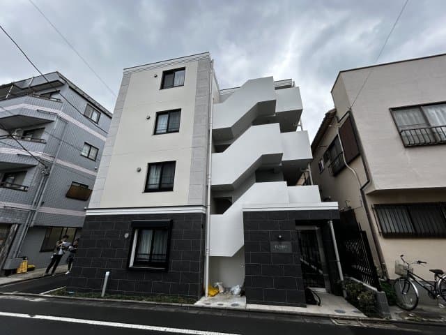 Main Image