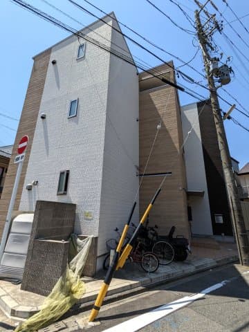 Main Image
