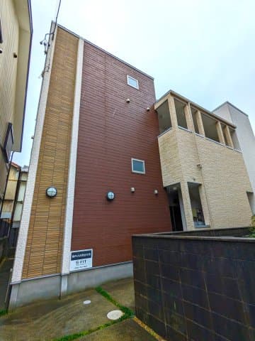 Main Image