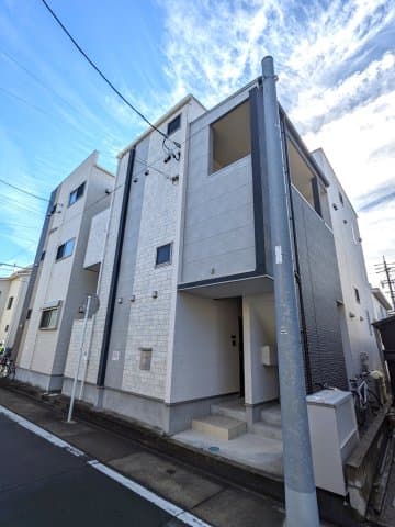 Main exterior of Claire Johsai