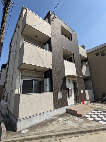 Main Image