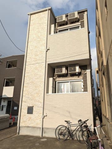 Main Image