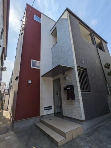 Main Image