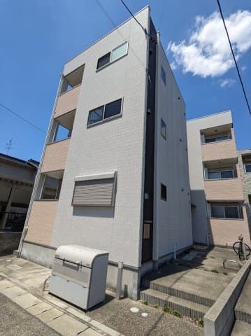 Main Image