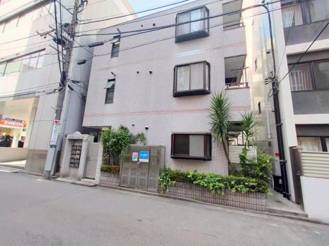 Main Image