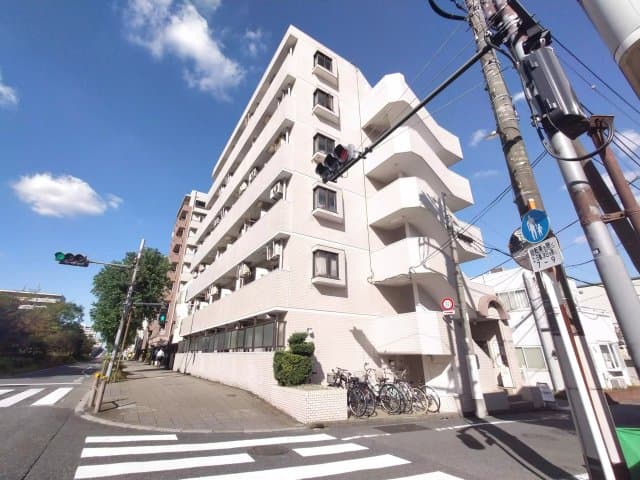 Main Image