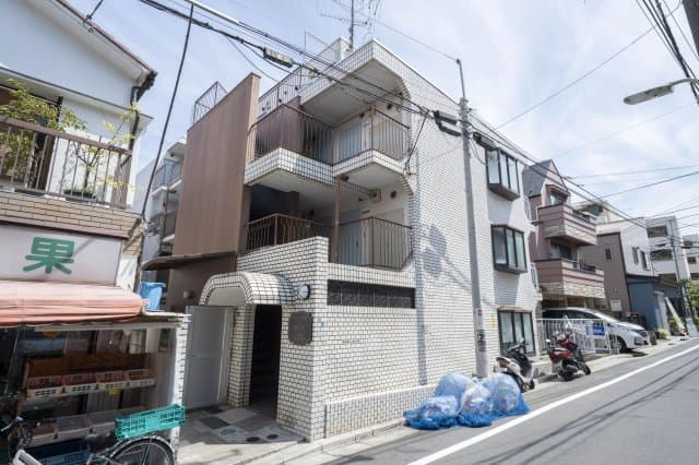 Main Image