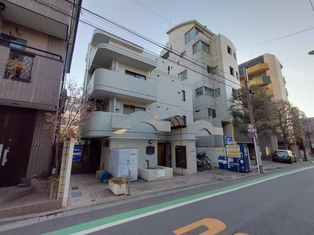 Main Image