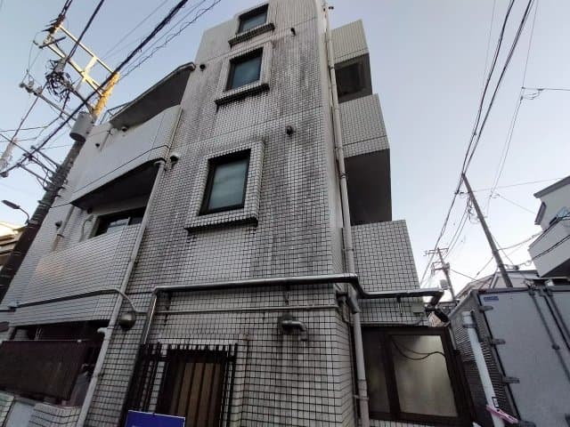 Main Image