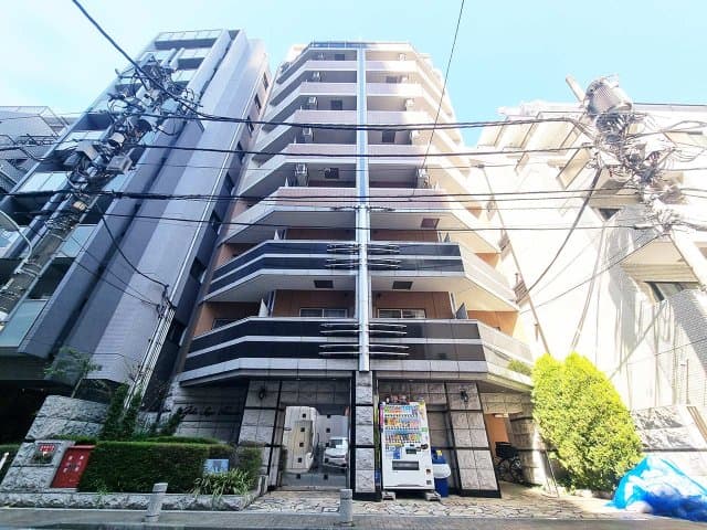 Main Image