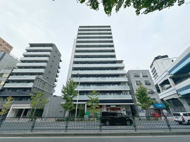 Main Image