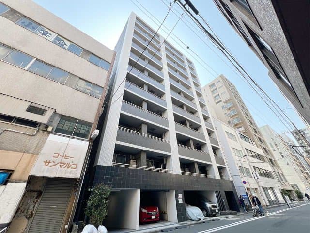 Main Image