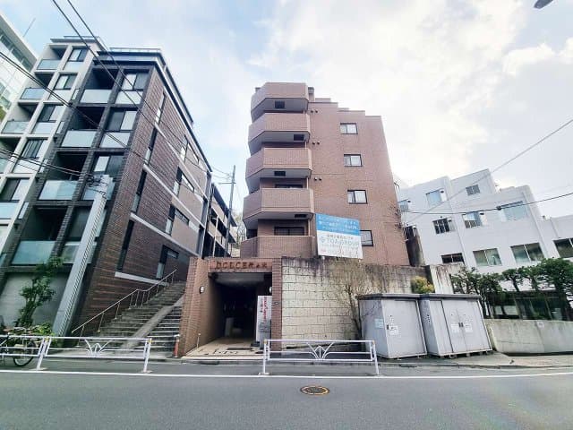Main Image