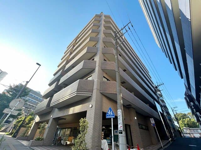 Main Image