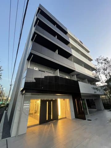 Main Image