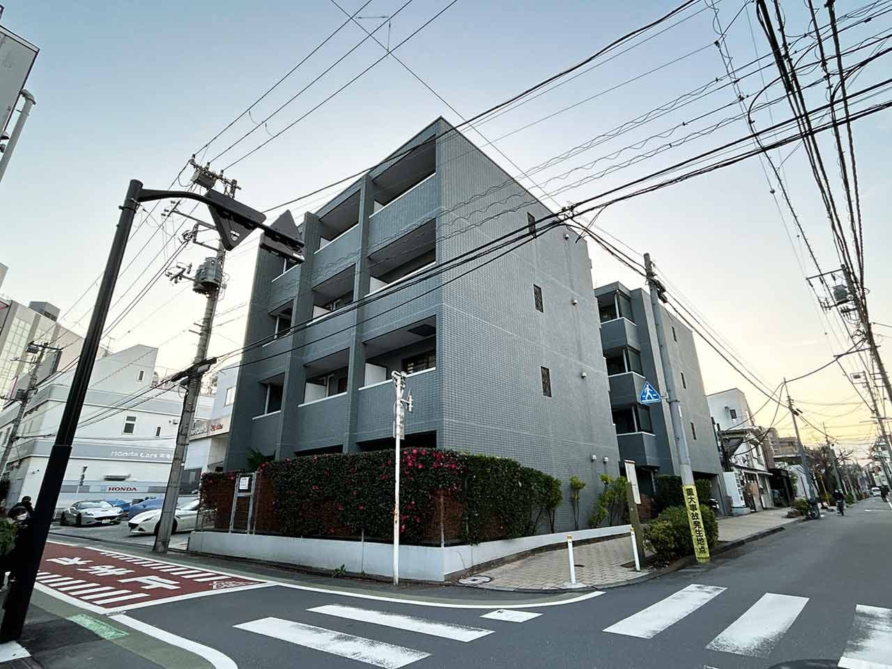 Main Image