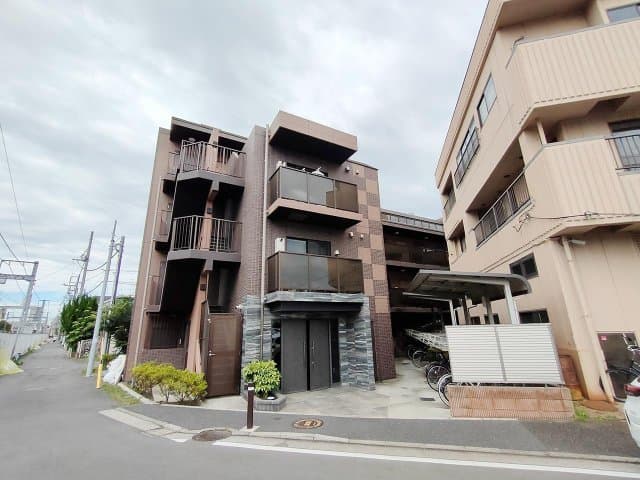 Main Image
