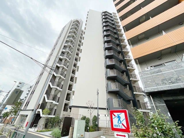 Main Image