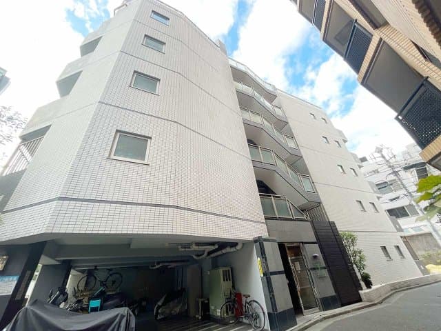 Main Image