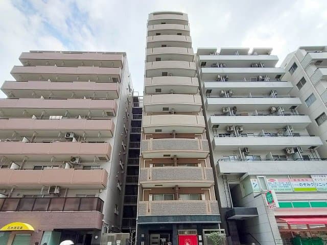 Main Image