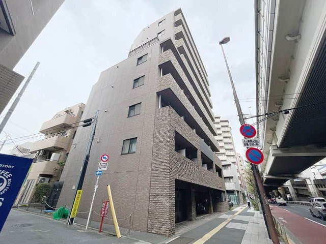 Main Image