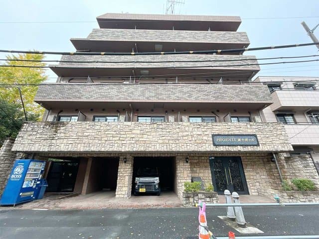 Main Image