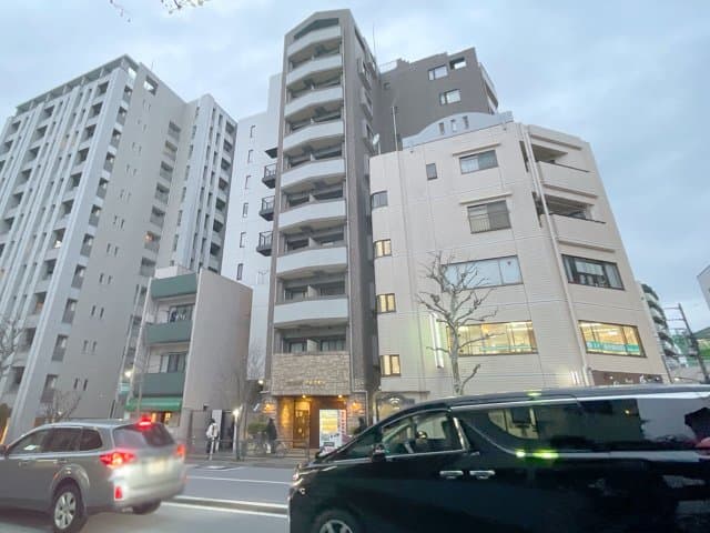 Main Image