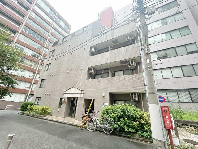 Main Image