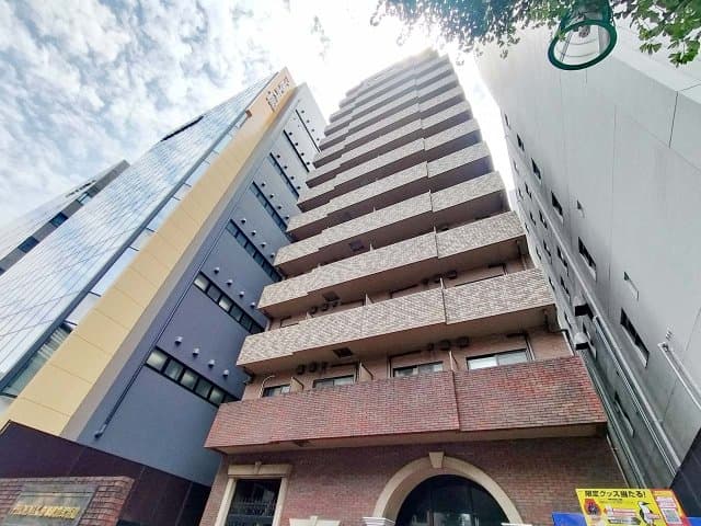 Main Image