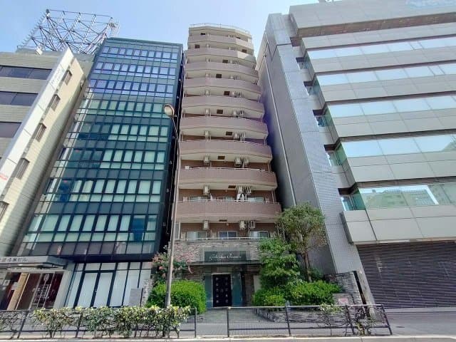 Main Image
