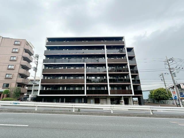 Main Image