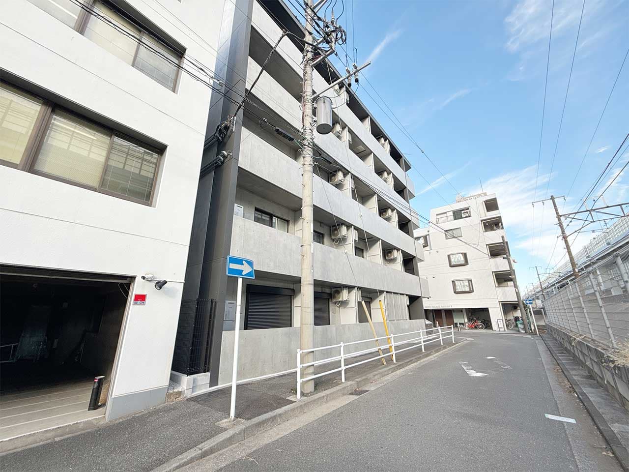 Main Image