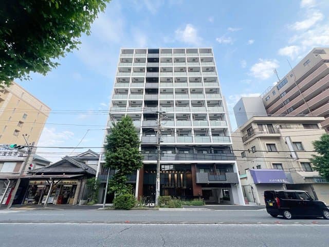 Main Image
