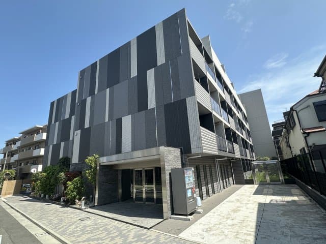 Main Image