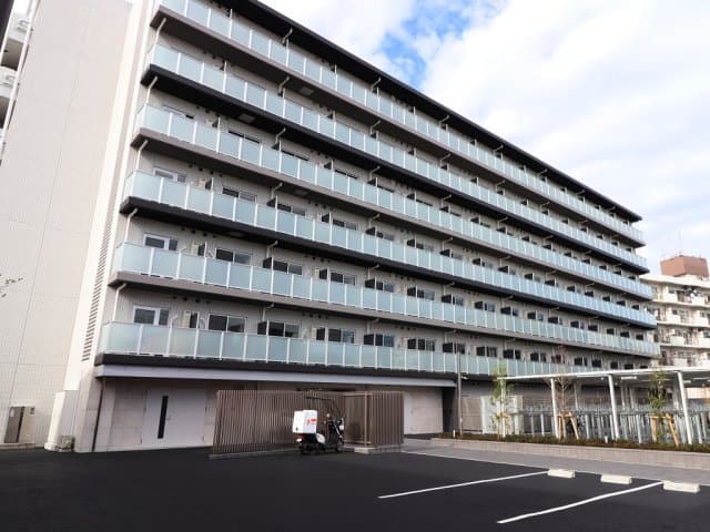 Main Image