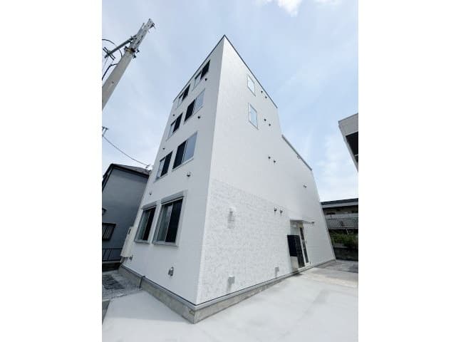 Main Image