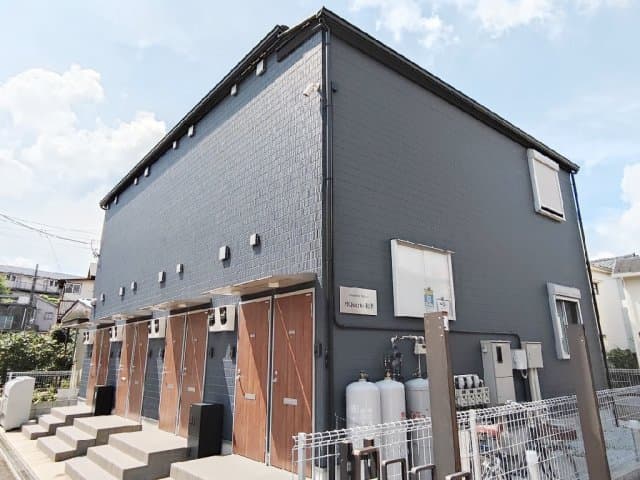 Main exterior of MQuarto Akitsu